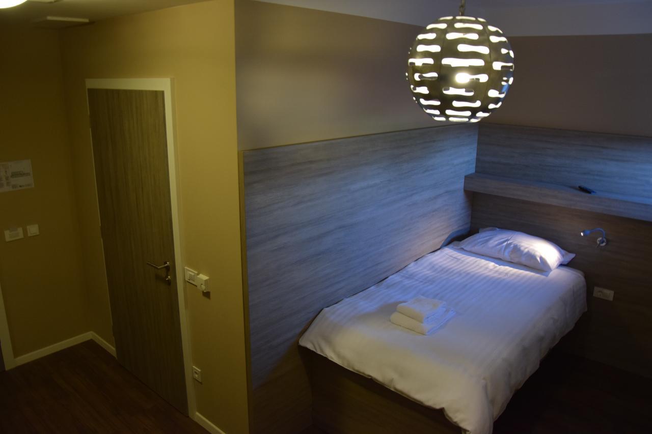 Daka Prenocisce Motel Velika Vas pri Krskem Luaran gambar