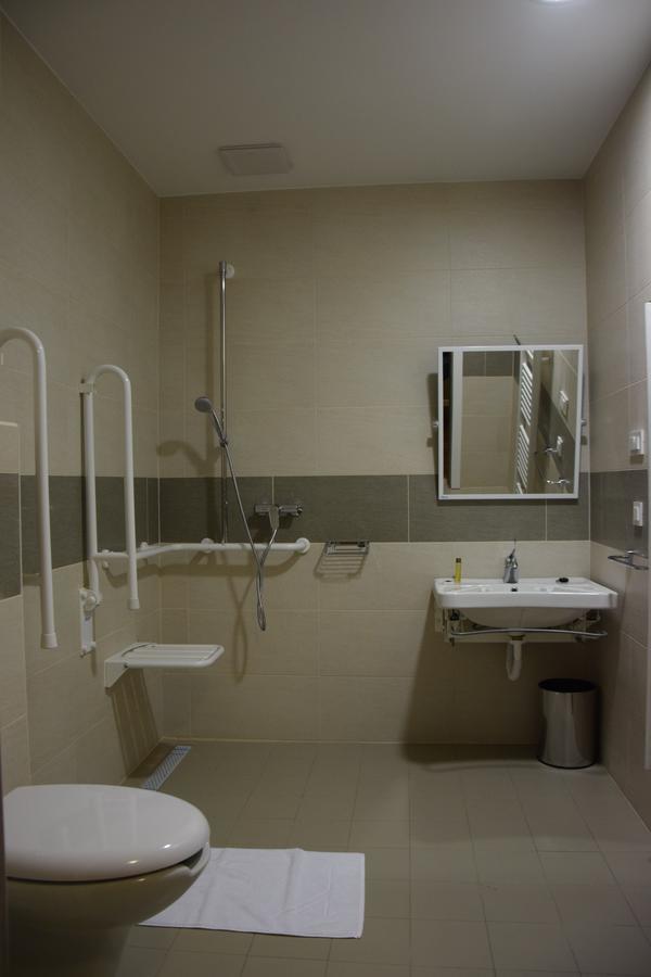 Daka Prenocisce Motel Velika Vas pri Krskem Luaran gambar